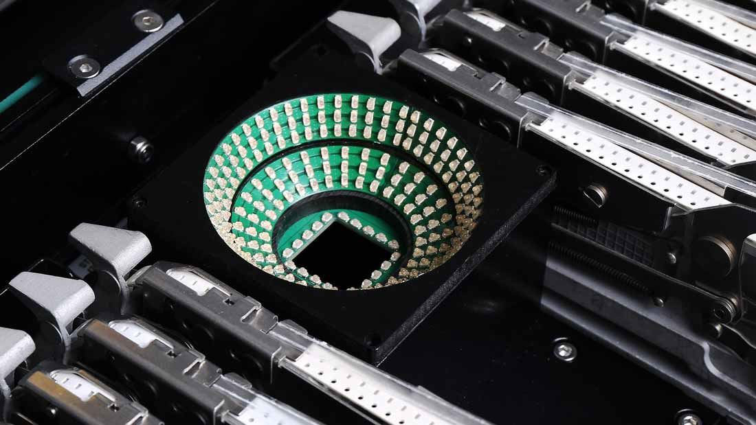 SMD automatic pick and place machine